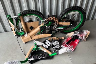 Boys 18" BMX Bike, For Kids Age 6-9 Years, Green
