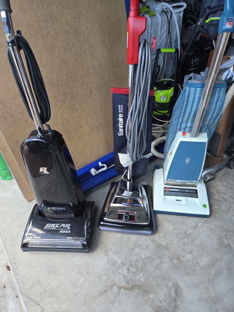 UPRIGHT VACS