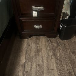 Queen Size Bedroom set 