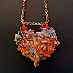 UNIQUE NEW JEWELRY RARE ORANGE HUE CREEDITE CRYSTALS HEART, GREEN CHALCOPYRITE CRYSTALS, 3D BARITE TIGEREYE, 
