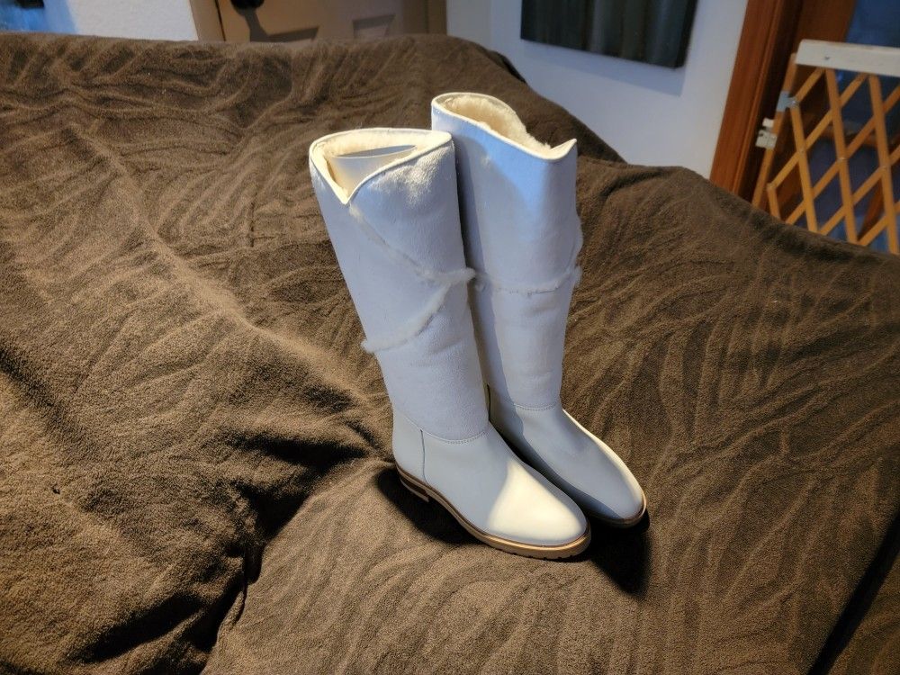 Woman's Italian Leather Snow Boots