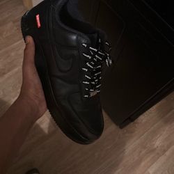 Black Supreme Forces Size 11