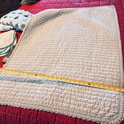 Cutest little newborn infant blanket with a owl on its outer side