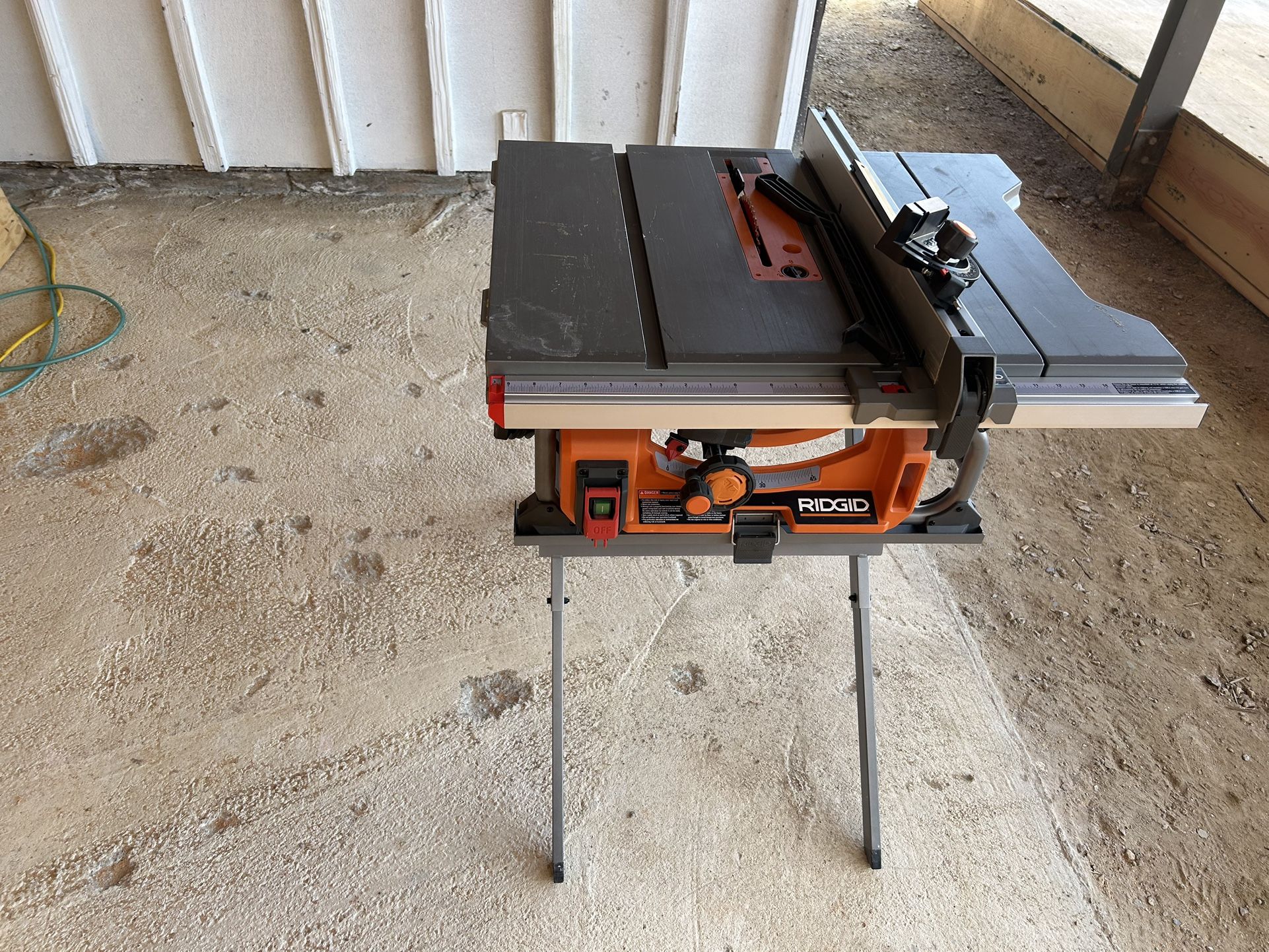 Ridged Table Saw