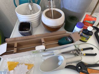 Plant pots, stands and food lot