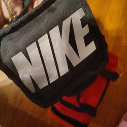 Nike Lunch Bag . 