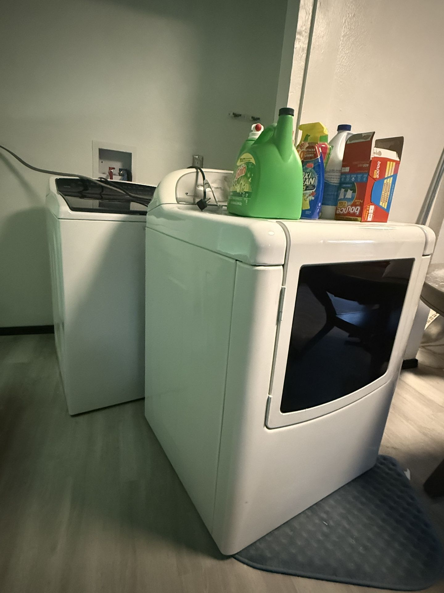 Washing Machine And dryer electric 