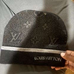 Lv Hat for Winter