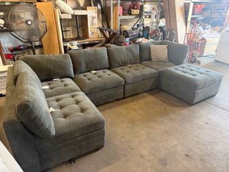 Thomasville Tisdale Fabric Sectional with Storage Ottoman - Amazing Condition