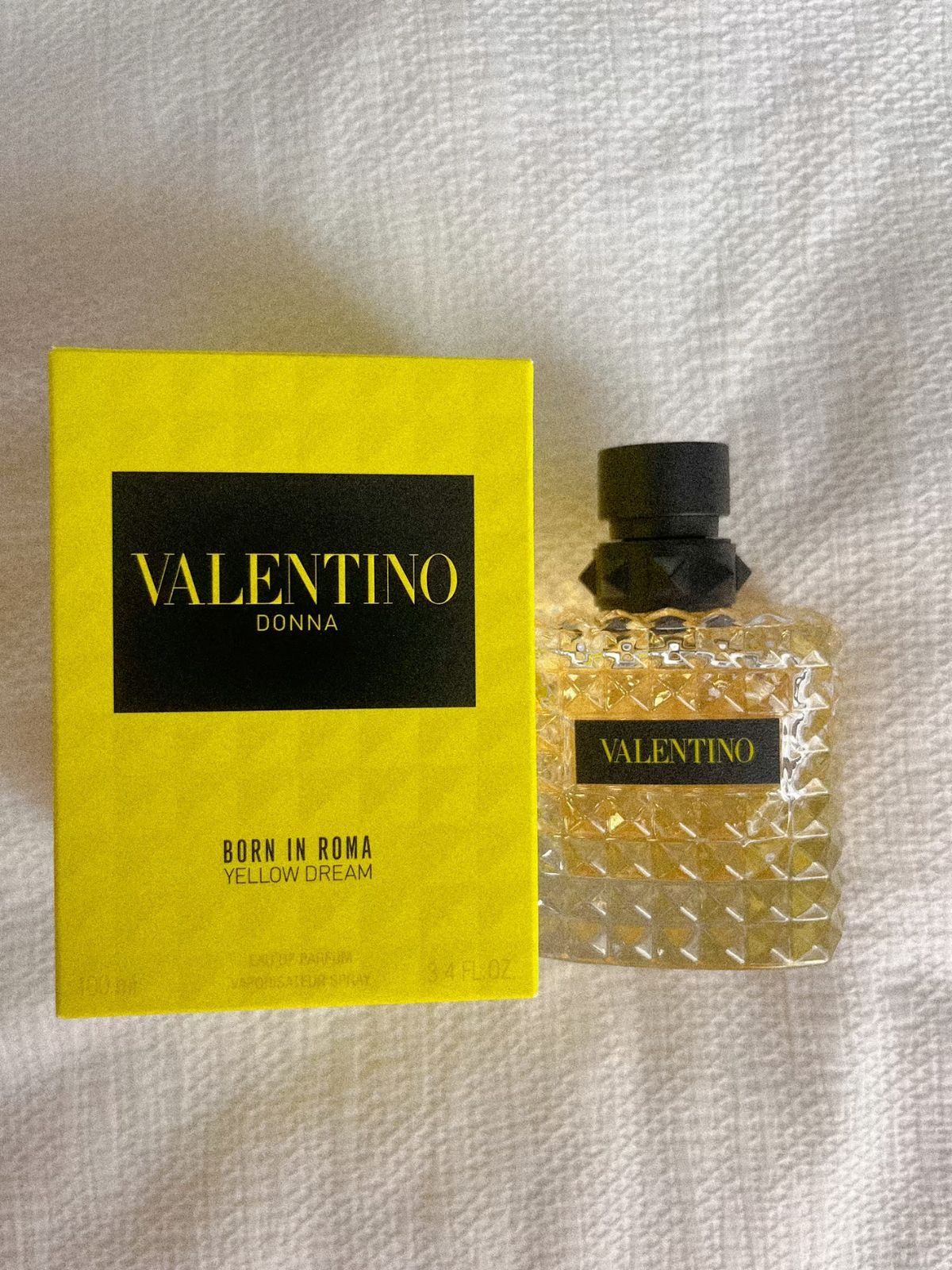 Sealed Valentino Donna Born in Roma Yellow Dream