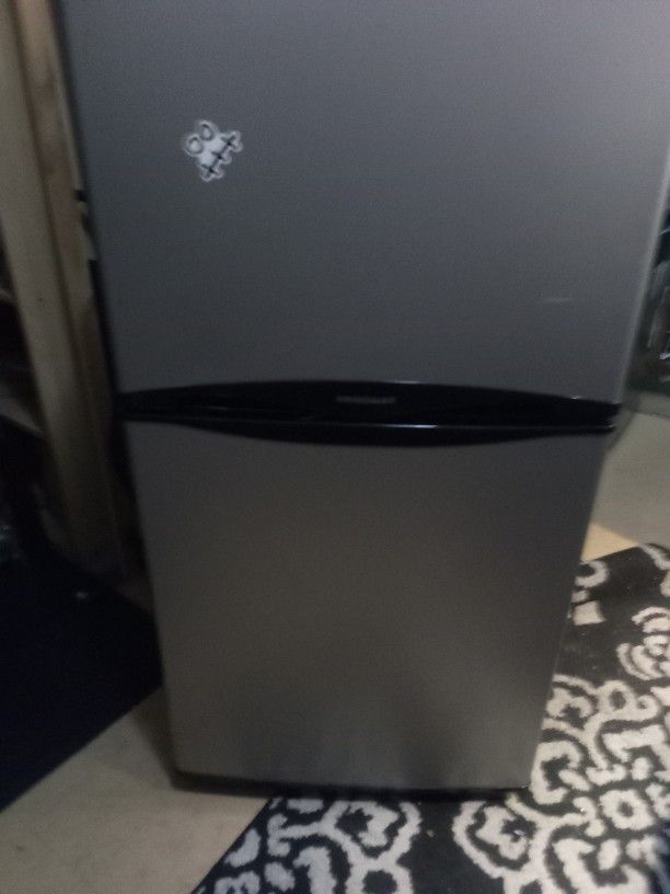 4 Ft Refrigerator