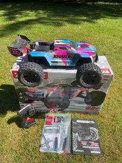 ARRMA KRATON 6S V6 1/8 Brushless RTR – Loaded with Upgrades!