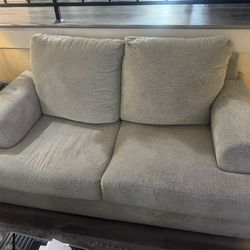SOFA AND LOVESEAT SET