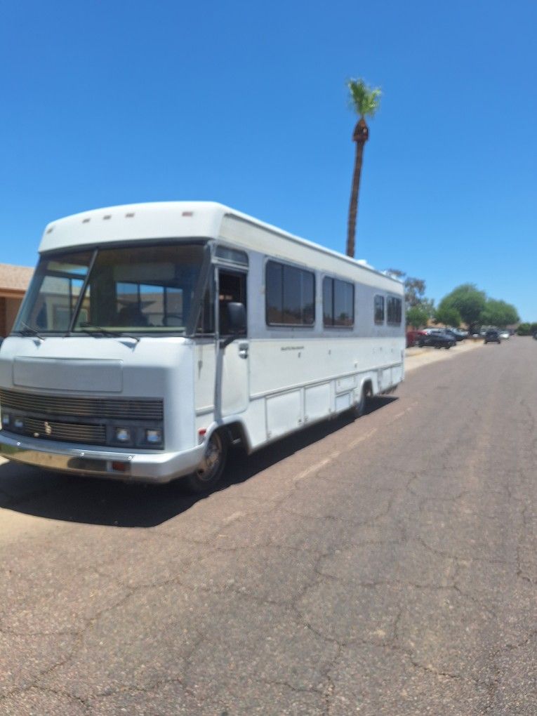 1988 Winnabago Motorhome