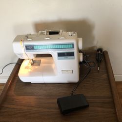 Like New Brother Sewing Machine Tested Works Perfectly when you come ill fully test it for you 