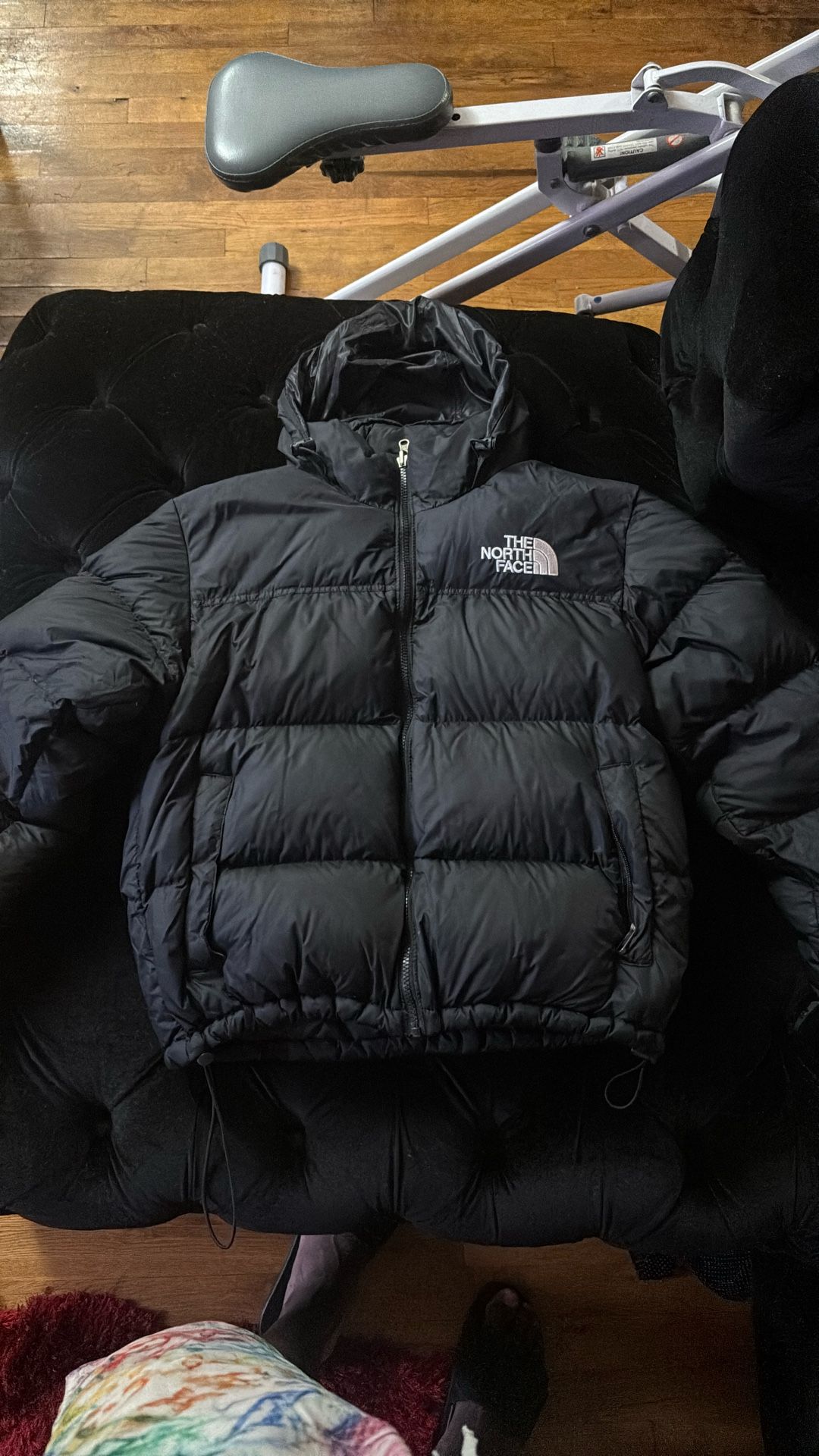 Northface 700 puffer jacket (pick Up Only)