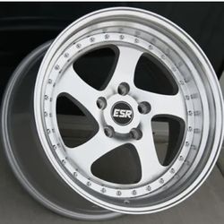 ESR SR02 18” Staggered 5x120 Silver 