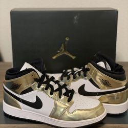 Jordan 1 Mid Metallic Gold Youth Size