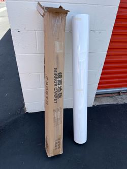 Shiny white glossy vinyl for dancefloor I have only 80 boxes left if you take multiple I’ll give u a good deal