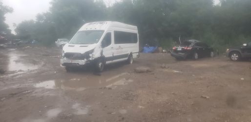 REAR AXEL,  PARTING OUT 