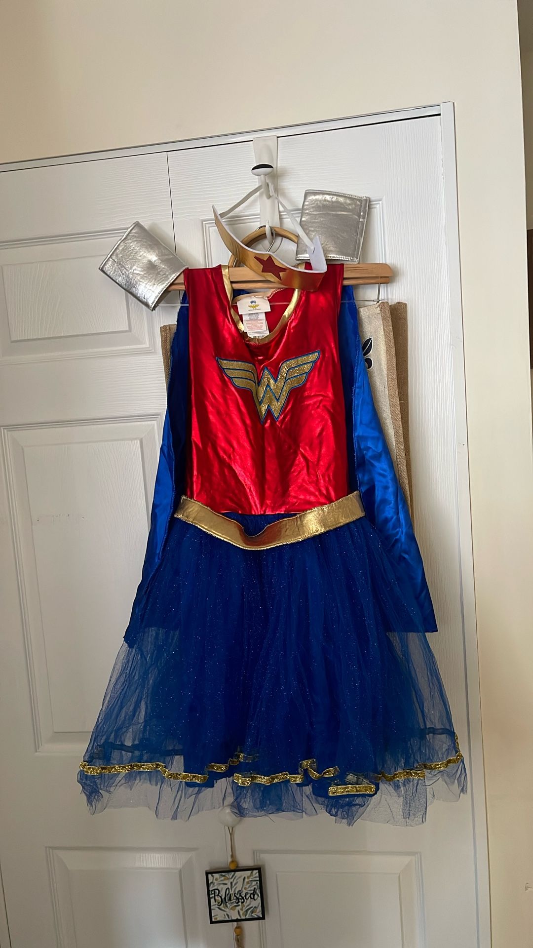 girl size large wonder woman costume