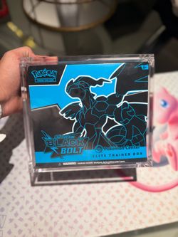 Pokémon Scarlet & Violet Black Bolt Elite Trainer Box Pokemon Center