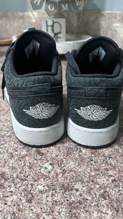 Air Jordan 1 Mid Sneakers youth 6.5