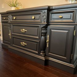 Buffet/ dresser