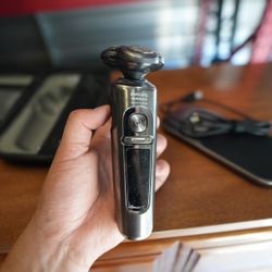 PHILIPS NORELCO S9000 Prestige