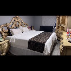 Knh Size Antique Bedroom Set