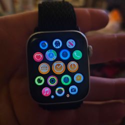 Apple Watch SE 2nd Gen 44mm A2727 32GB Clean!