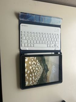 iPad w/accessories