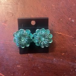 Vintage Teal Layered Flower Clip-On Earrings – Retro Statement Jewelry