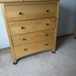 Dresser-wood