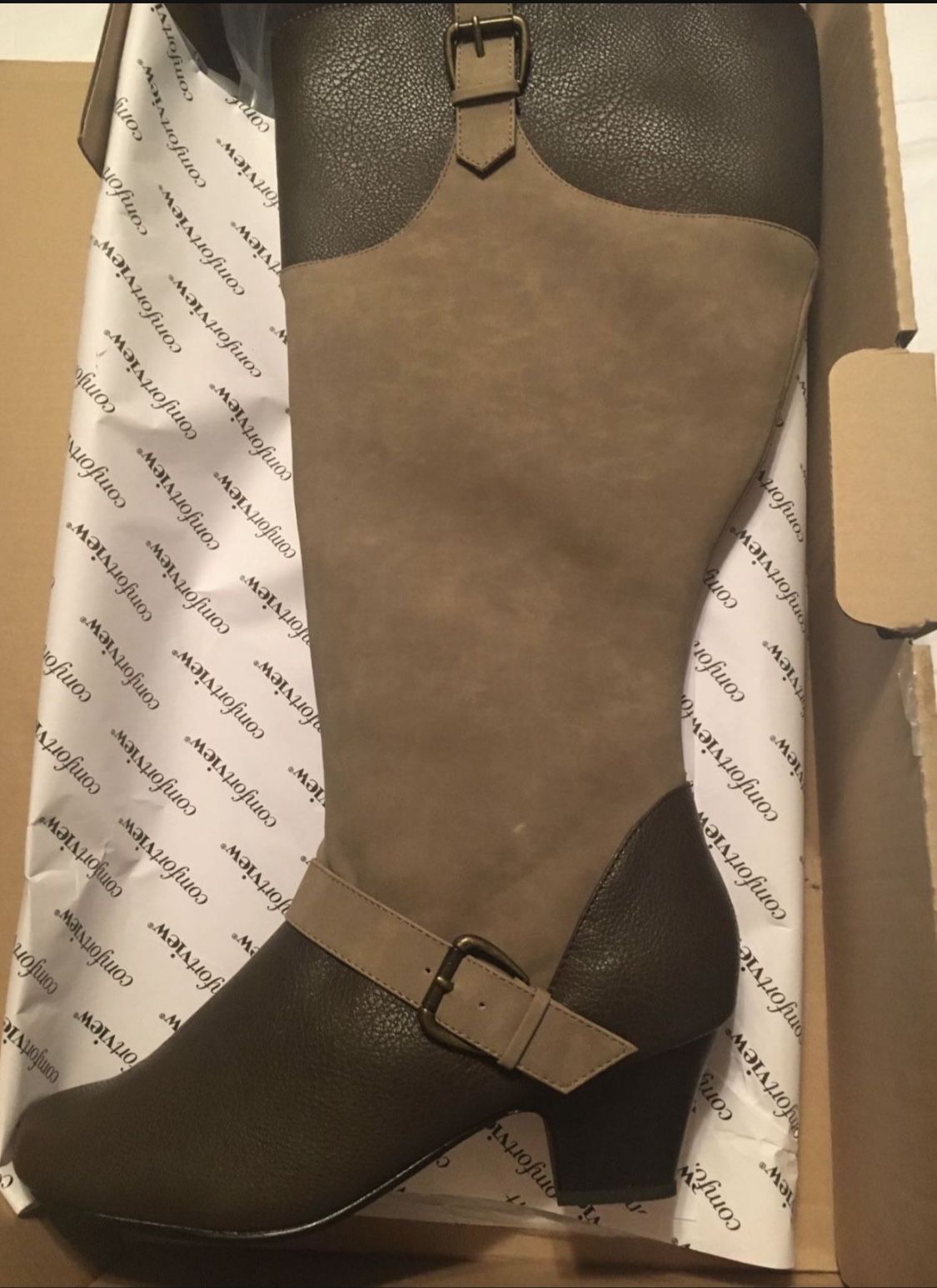 New Women’s Size 10 Comfort View Boots