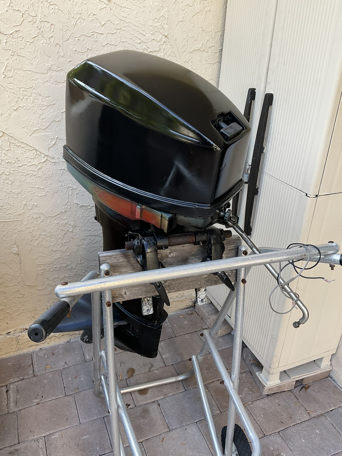25 Horsepower Mercury 2 Stroke Outboard