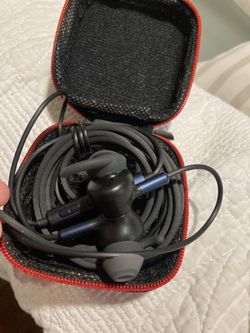 Wired Headphones 