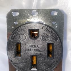 Hubbell HBL9450A Straight Blade Device Receptacle, RTP, Industrial Grade, 3-Pole 4-Wire Grounding, 50A 125/250V, 14-50R 