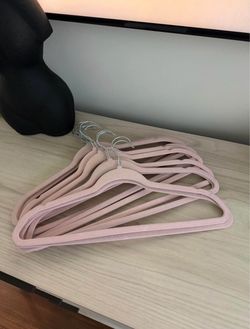 12 Pink Hangers