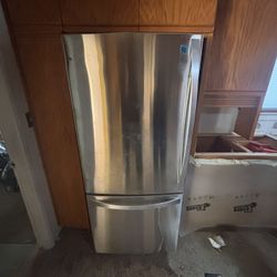 Kenmore Stainless Steel refrigerator