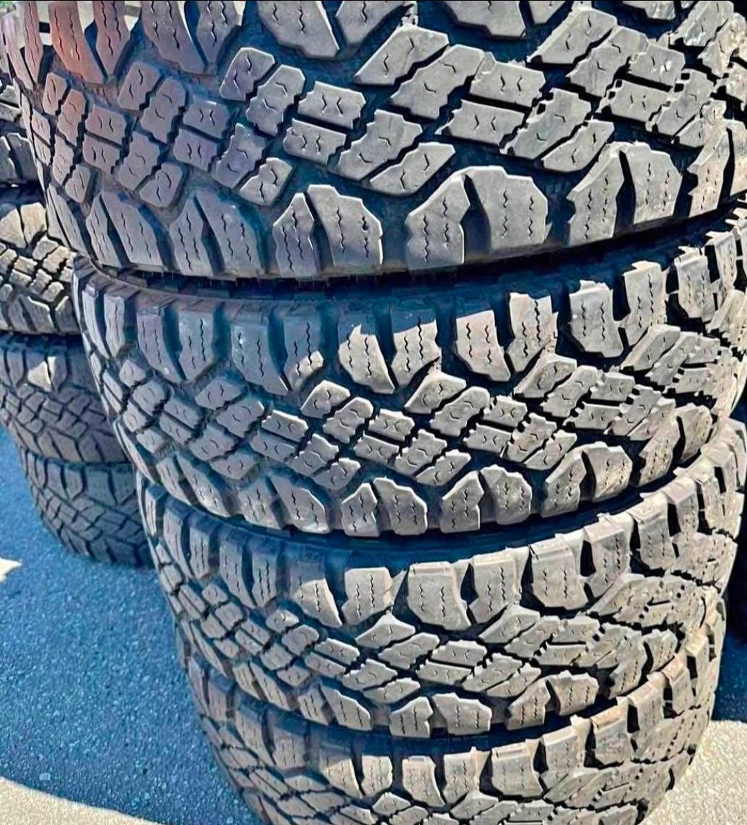 285-75-18 Set 4tires Goodyear Con 80% de Vida Las 4