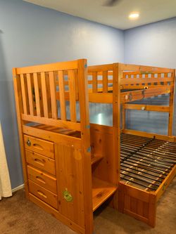 Full/Twin Bunk Bed w/Storage, Mattresses & Stairs