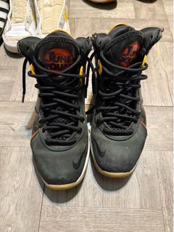 Nike tune squad size 8
