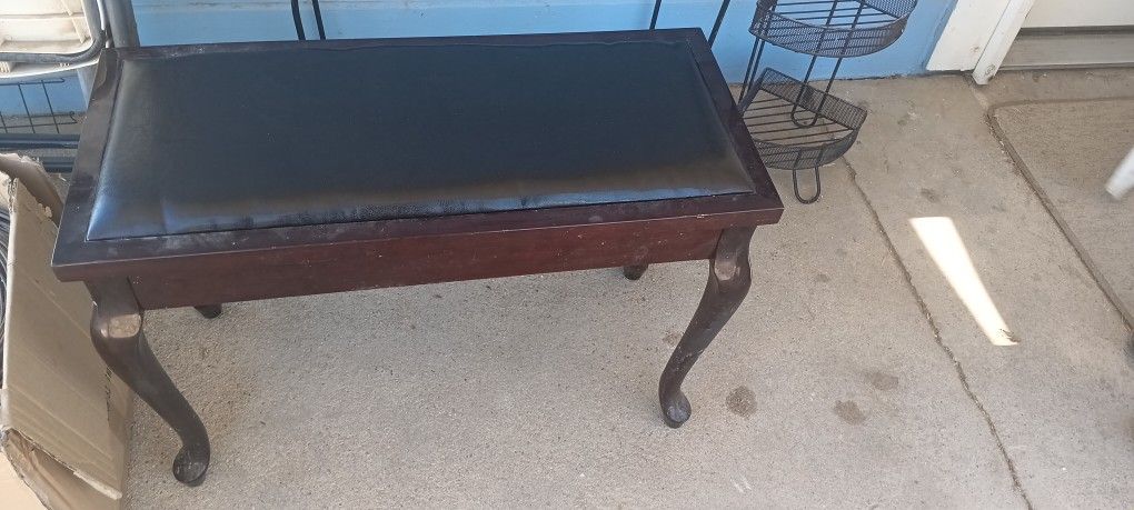 Long Stool