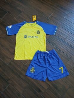 Cristiano Ronaldo Jersey & Shorts