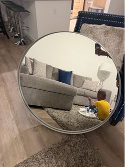 Medium sized mirror