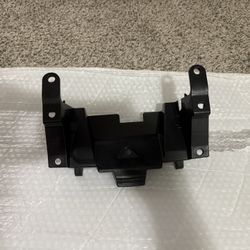 Genuine Honda Parts - Stay, Fr. Grille (71125-T2A-A00