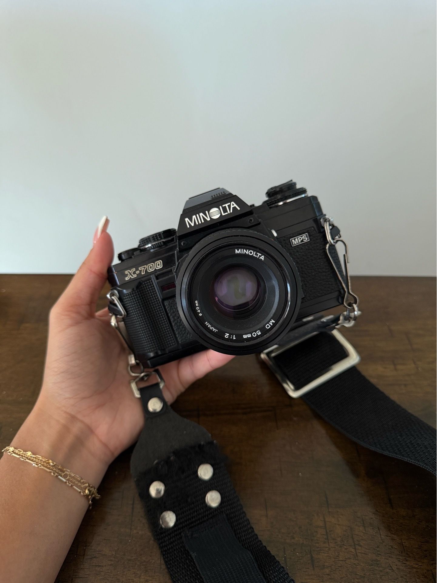 Minolta X-700 35mm Film Camera w/ Strap