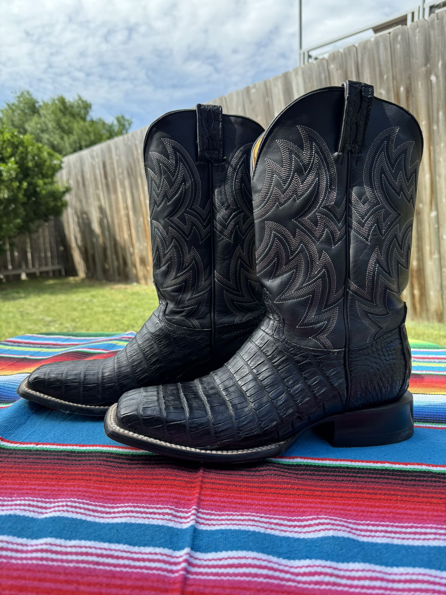 Cavender's Men's Black 🐊 Wide Square Toe Cowboy Boot