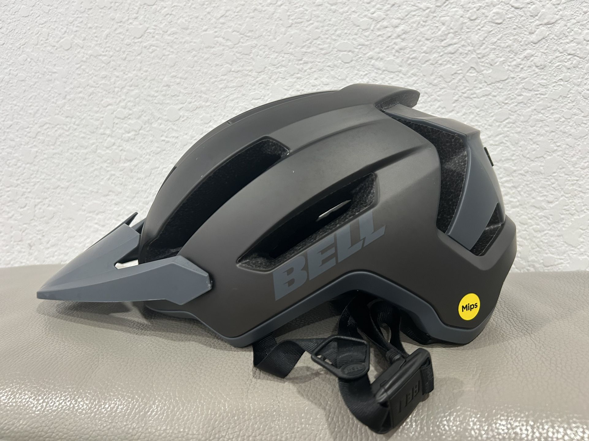BELL 4Forty Air MIPS Adult Mountain Bike Helmets Size XL